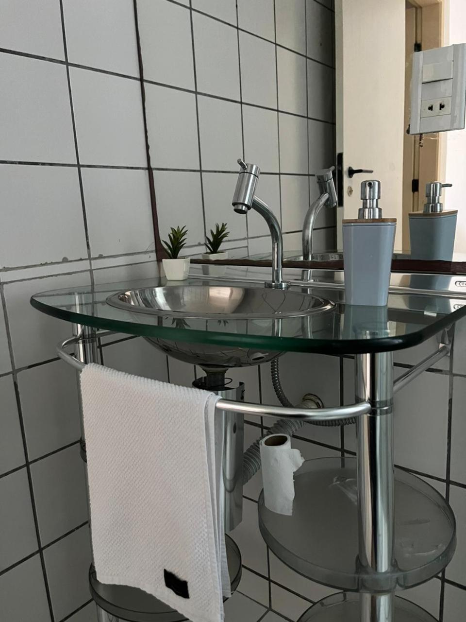 Apartamento Calmo E Aconchegante - 80 Metros Da De Maceio, Alagoas *